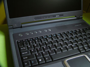 laptop-screen-keyboard-and-1512790